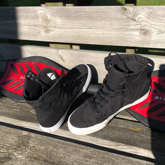 mens skate high tops